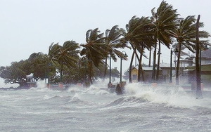 Cập nhật: Tâm bão số 4 trên đất liền khu vực Thừa Thiên Huế đến Quảng Ngãi