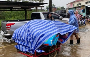 Bão Noru khiến tình trạng ngập lụt tại Thái Lan thêm nghiêm trọng