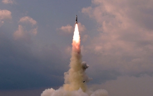Triều Tiên xác nhận phóng tên lửa đạn đạo tầm trung đất đối đất thế hệ mới