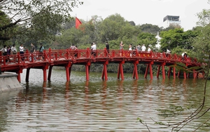 Hà Nội ngày nắng, đêm không mưa