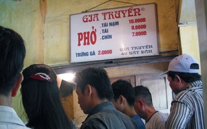 Cuộc đời sau ống kính: Gần 30 năm ăn phở Bát Đàn