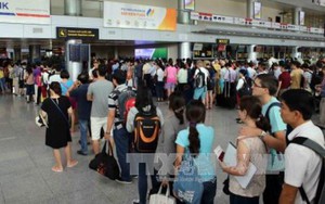 Nhân viên hàng không 'tuồn' thông tin hành khách cho các hãng taxi