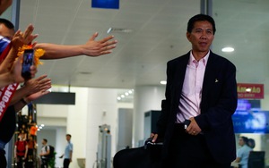 U20 Việt Nam rạng rỡ trở về, HLV Hoàng Anh Tuấn không để tâm tới bầu Đức