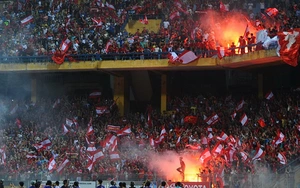 CĐV Hải Phòng thắp 'lửa' phố phường Thủ đô trước đại chiến với Hà Nội