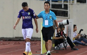 HLV Hà Nội FC bức xúc: Chí Công bị phạt 3 trận, sao Ngọc Đức lại là 8 trận?