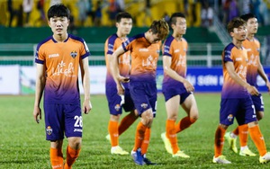 HLV Hữu Thắng lo tuyển Việt Nam ‘quá tải’