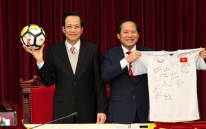 FLC đấu giá 20 tỷ đồng cho áo đấu và bóng của U23 Việt Nam