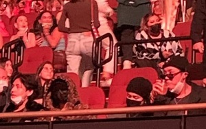 Rủ nhau đi xem Harry Styles diễn, J-Hope, Jimin, V và Jungkook BTS 'đụng độ' loạt sao Tây