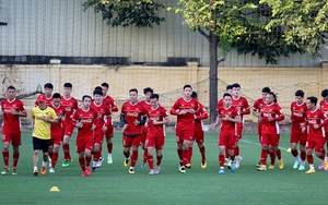 HLV Park Hang Seo loại Anh Đức, Văn Triền trước giờ tới UAE