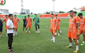 V-League rục rịch đổi tướng, thay quân