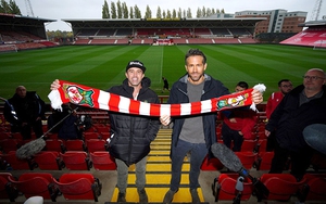 Tại sao Hollywood đầu tư vào một đội hạng 5 như Wrexham?