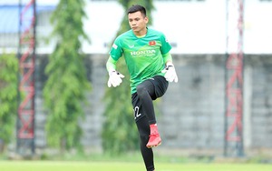 HLV Park Hang Seo gây bất ngờ bằng Văn Cường