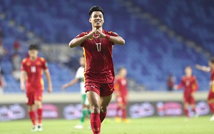 HLV Park Hang Seo tìm 'đôi cánh' cho đội tuyển Việt Nam