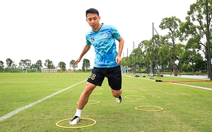 HLV Park Hang Seo hãy ưu tiên chữa trị cho Hùng Dũng