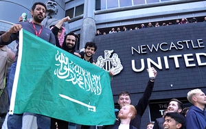 Ngoại hạng Anh: Đằng sau câu chuyện Newcastle đổi chủ