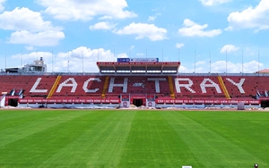 Bình luận viên Quang Huy: 'Để đội tuyển đá ở sân Lạch Tray cần nhiều tiêu chí'