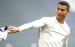 Buồn bực và chán nản, Ronaldo sắp rời Juventus?