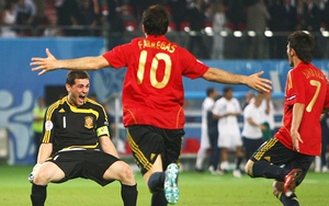 Đối đầu Ý vs Tây Ban Nha: Tây Ban Nha làm vua nhờ Ý