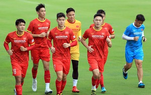 HLV Park Hang Seo 'chỉnh thước ngắm'