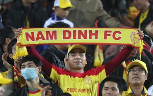 V-League hoãn hay hủy: Nút thắt tài chính