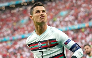 Bồ Đào Nha: Giá trị vô hạn của Ronaldo