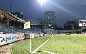 Chuyên gia Đoàn Minh Xương: 'V-League lại phải... chạy dịch'