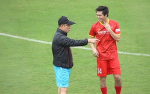 'Khó để tuyển Việt Nam thay đổi lối chơi'