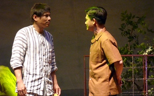 Kịch 'Bạch Hải Đường': Nhiều nét mới, nhưng chưa toàn vẹn