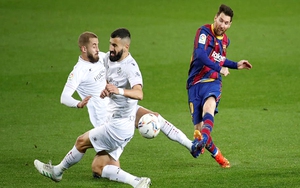 Barcelona thắng Huesca 4-1: Sự quyến rũ của thiên tài