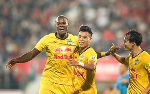 Đà Nẵng vs HAGL. Sức hút thầy trò Kiatisuk