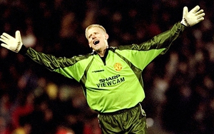 Peter Schmeichel: Giành cú ăn ba vẫn bị fan MU ghét