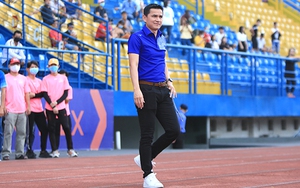 HLV Kiatisuk vất vả 'chữa cháy' cho HAGL