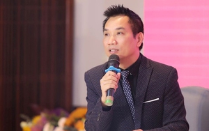 Cùng nhà báo thử bầu chọn Cống hiến