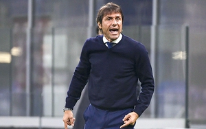 Inter Milan: Conte, phía sau không còn đất nữa…