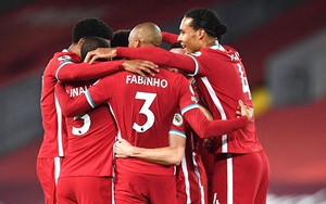 Liverpool 'giữ chân trên bàn đạp'