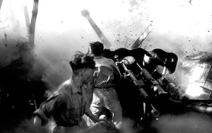 Ảnh chiến trường của TTXVN - Những khoảnh khắc còn mãi: Sức mạnh của sự thật từ bộ ảnh của Lương Nghĩa Dũng