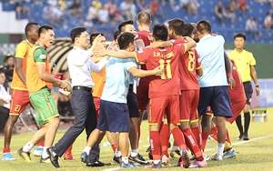 HLV Nguyễn Thành Công: 'Thanh Hóa đã biết vượt khó đúng lúc'