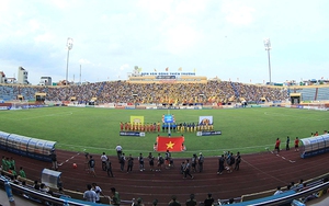 Trái bóng V-League vẫn lăn