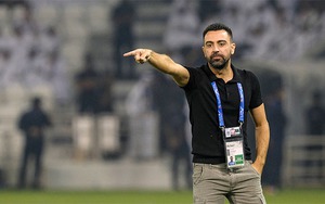 “Người hùng Covid-19” Xavi bị phạt vì trốn cách ly y tế