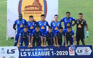 Bình luận viên Quang Tùng: 'Bóng vẫn lăn là mong muốn của chúng ta'