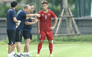 Cuộc tổng duyệt của HLV Park Hang Seo và động thái chia đều