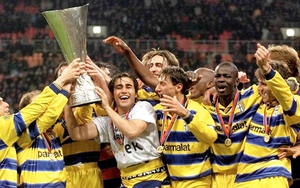 Người đưa Parma từ vực sâu lên đỉnh cao