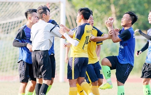 Bình luận: Trách tại con đường