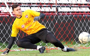 'Khó trách Văn Lâm và Công Phượng'