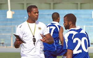 Curacao đấu với Ấn Độ: Chuyển mình từ cú hích Kluivert