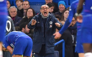 Sau 7 tháng, Chelsea quay lưng với Sarri-ball