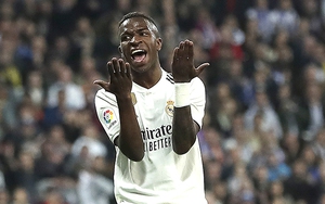 Real đang đặt lên vai Vinicius hòn đá tảng