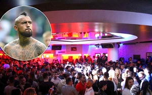 Rủ bố vợ đi quậy, Arturo Vidal nhận trát hầu tòa