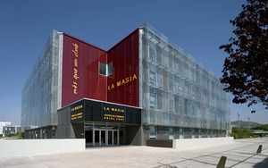 Barca đang trên đường tìm đường về La Masia