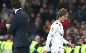 Real Madrid: Solari phải cẩn thận với những quả bom nổ chậm